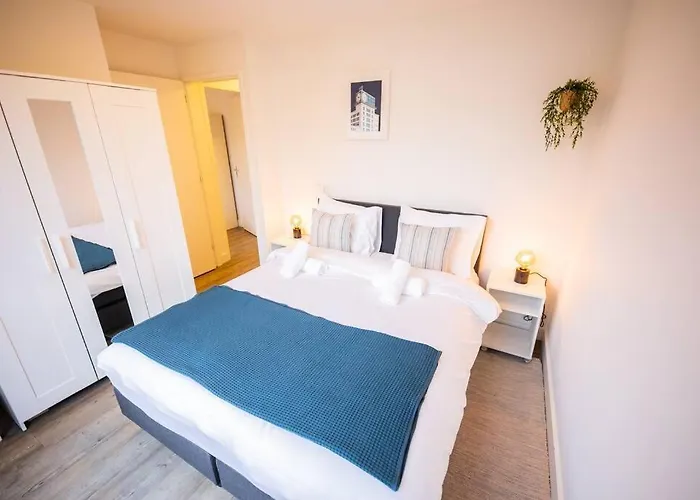 Magnificent Two Bedroom Apartment - Sd23M